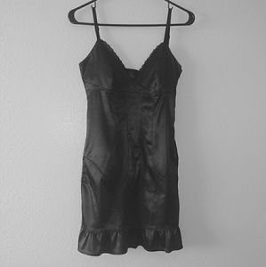 ♥️ Size 5 Sexy Stitch piping slip ruffle hem dress